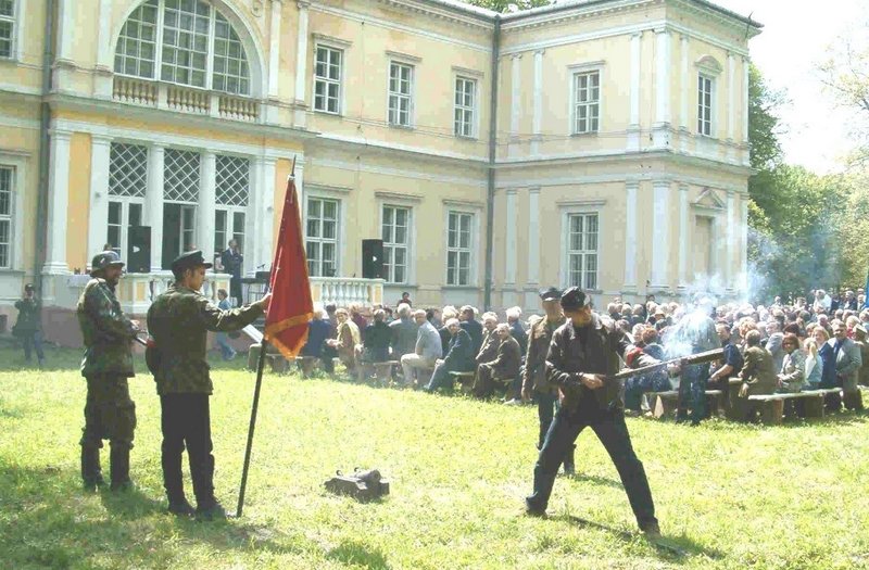 Inscenizacja pałac w Chrobrzu