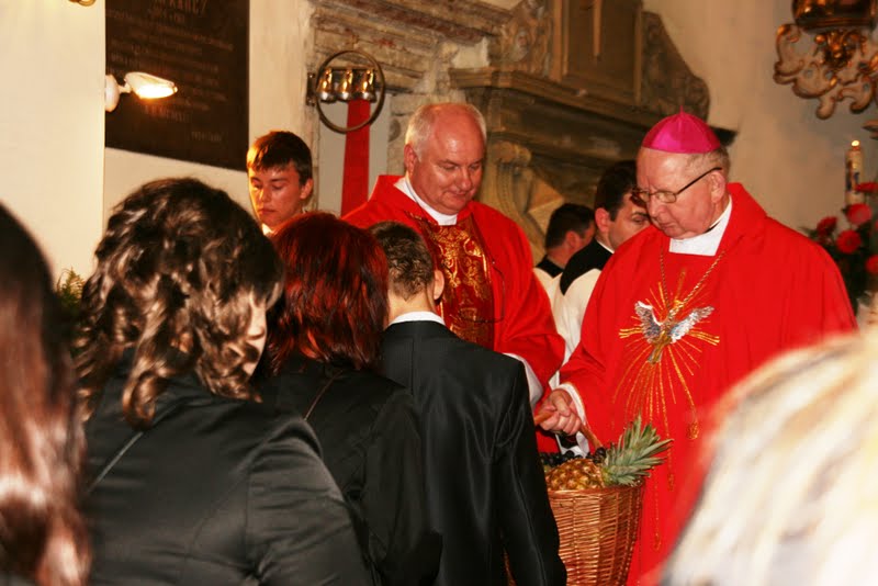 Biskup Kazimierz Ryczan w Chrobrzu